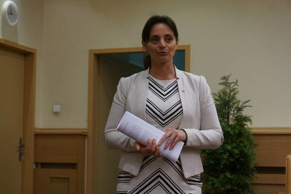Begrüßung durch Frau Katalin Langer-Victor, stellvertretende Staatssekretärin für gesellschaftliche Inklusion